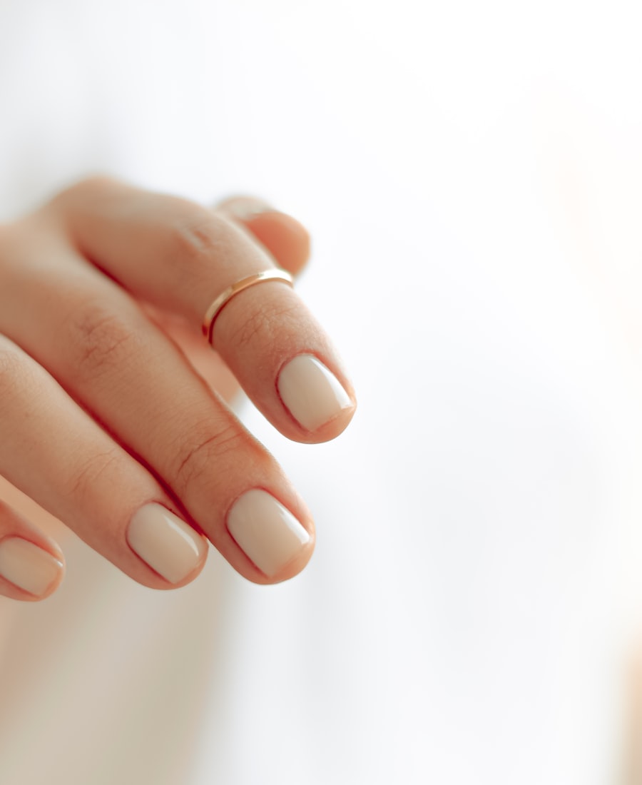 On-hand nail style 2